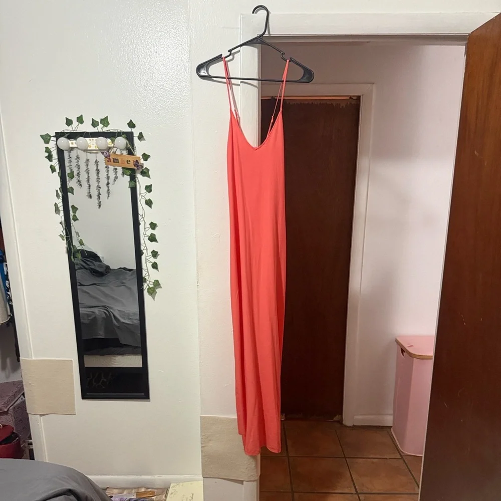 🌸 Old Navy Apricot Maxi Dress – Size M – $18 - Picture 1 of 4